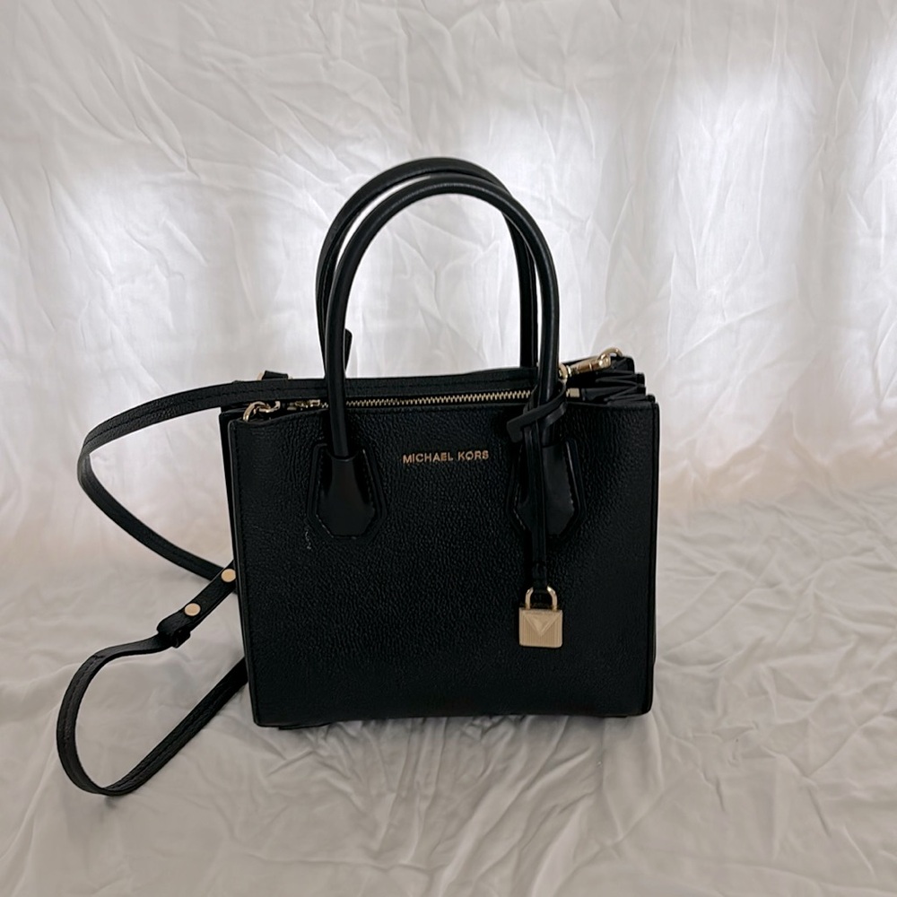 Black Michael Kors purse